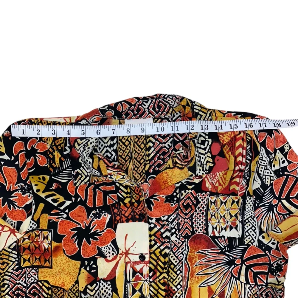 Tradition Vintage Tropical Hawaiian Button Down Shirt - Picture 10 of 11